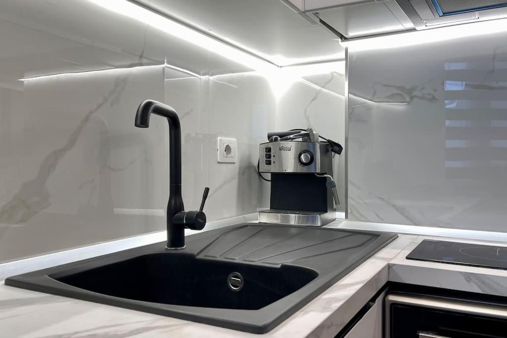 53° Bs Skanderbeg City Center Comfort Tirana Exteriör bild
