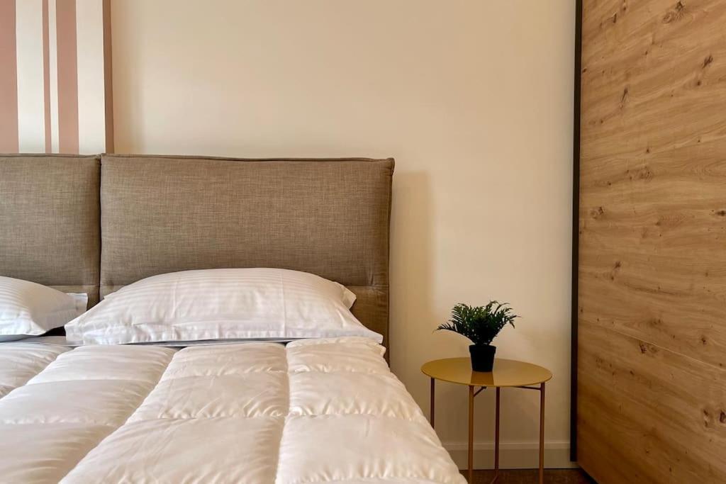 53° Bs Skanderbeg City Center Comfort Tirana Exteriör bild